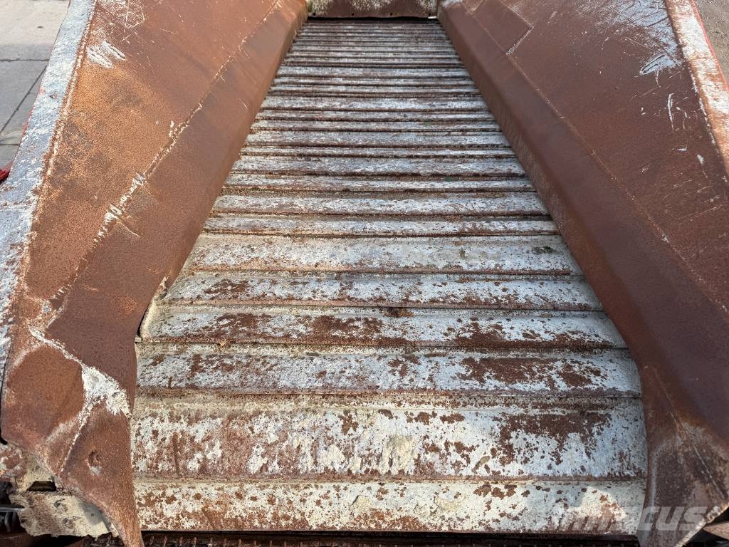 Terex Finlay 883T - 2 Side Conveyor / Auto Greasing Mobilna sita