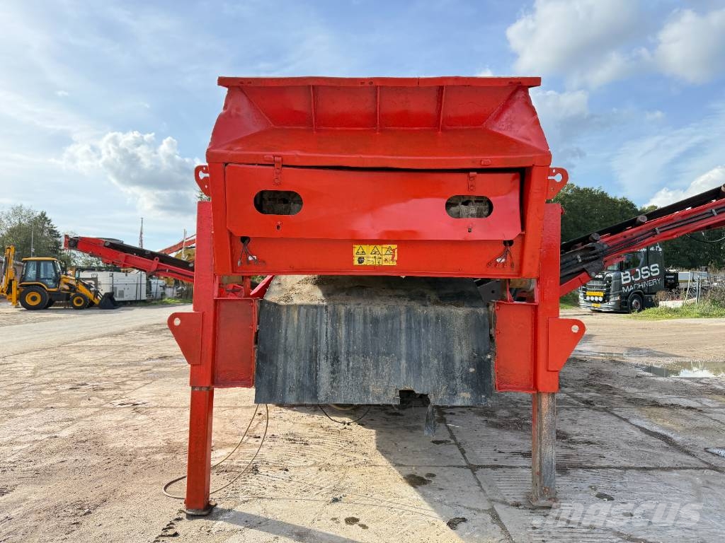 Terex Finlay 883T - 2 Side Conveyor / Auto Greasing Mobilna sita