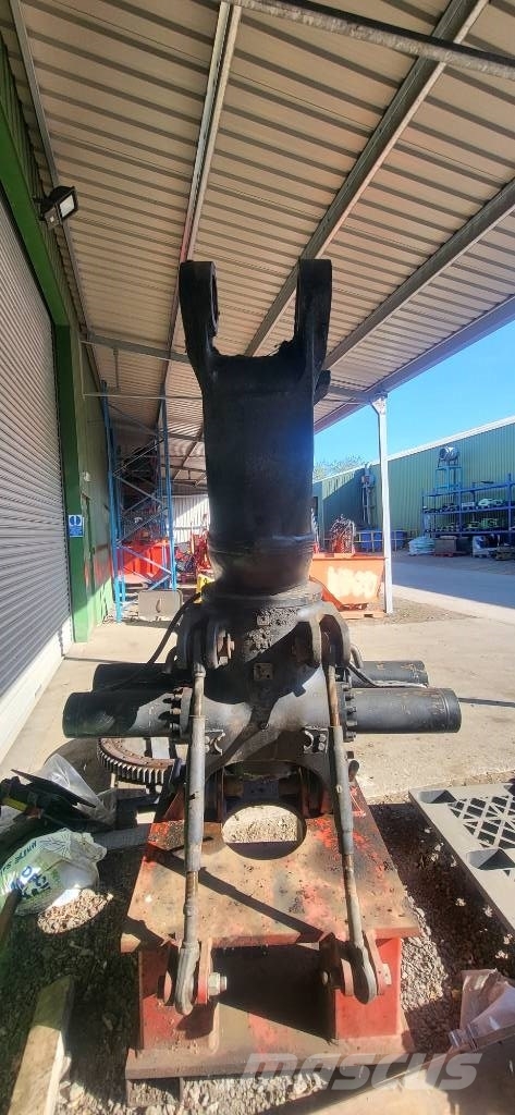 John Deere 1270 E CRANEPOST Lanças e braços