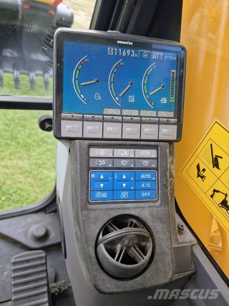 Komatsu PC 210 Crawler excavators