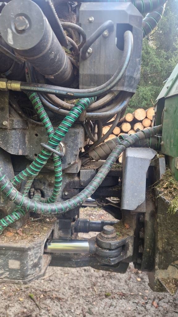 John Deere 1210 G Forwarder
