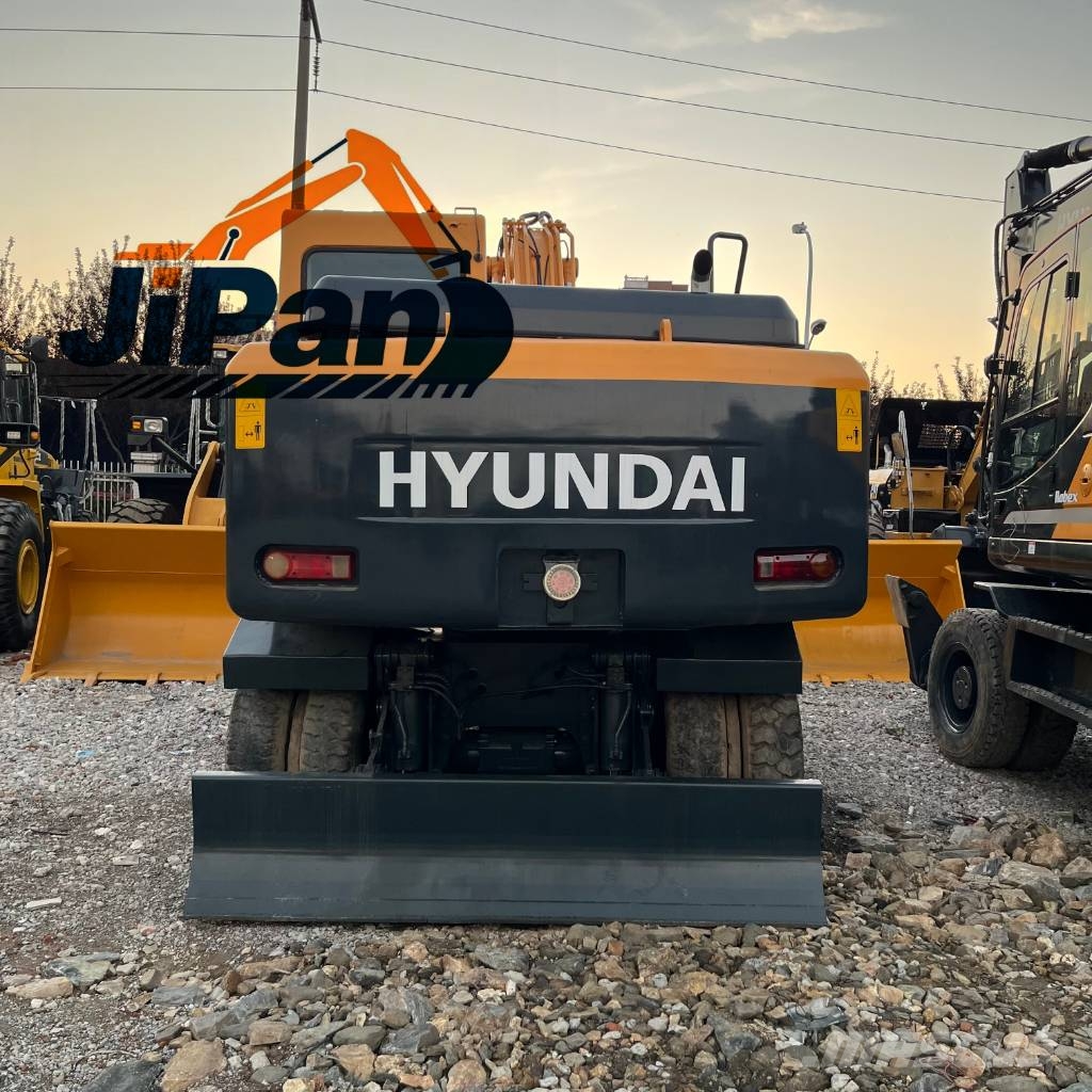 Hyundai 150W-9S Bagri na kolesih