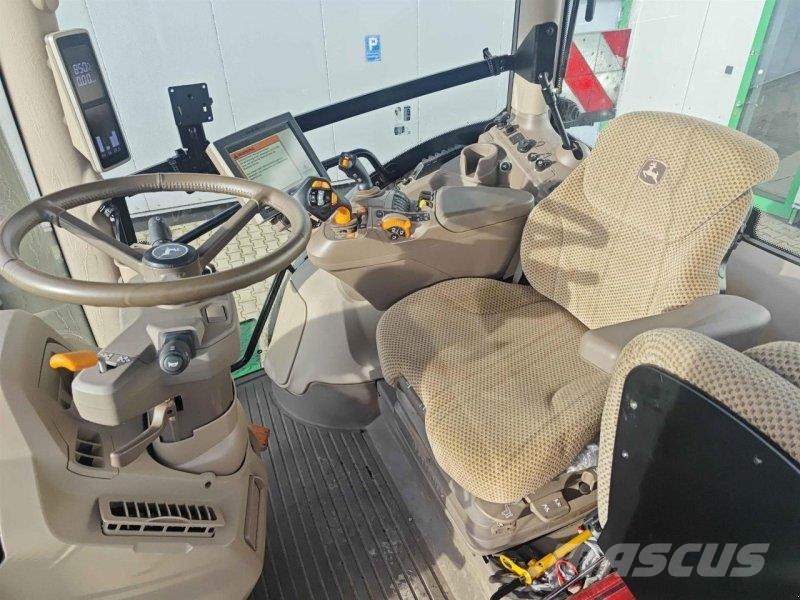 John Deere 6R 250 الجرارات