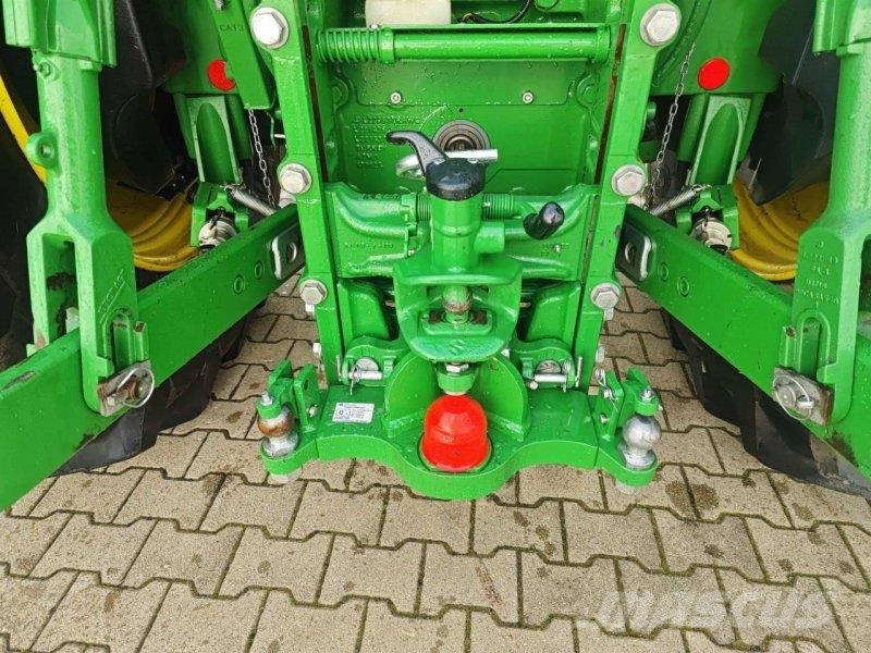 John Deere 6R 250 الجرارات