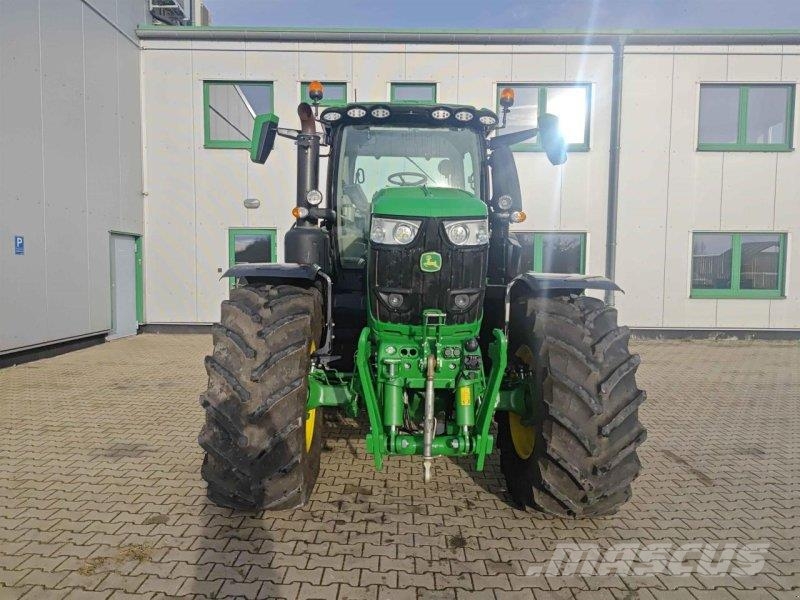 John Deere 6R 250 الجرارات