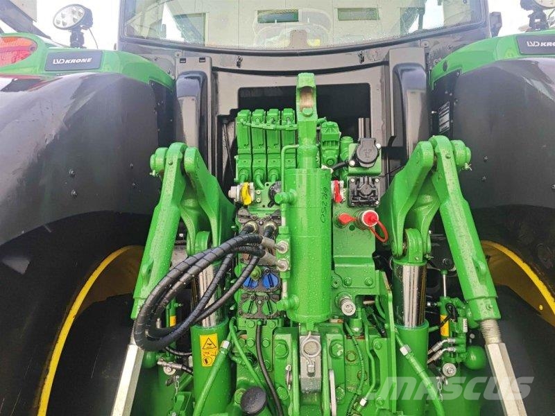 John Deere 6R 250 الجرارات