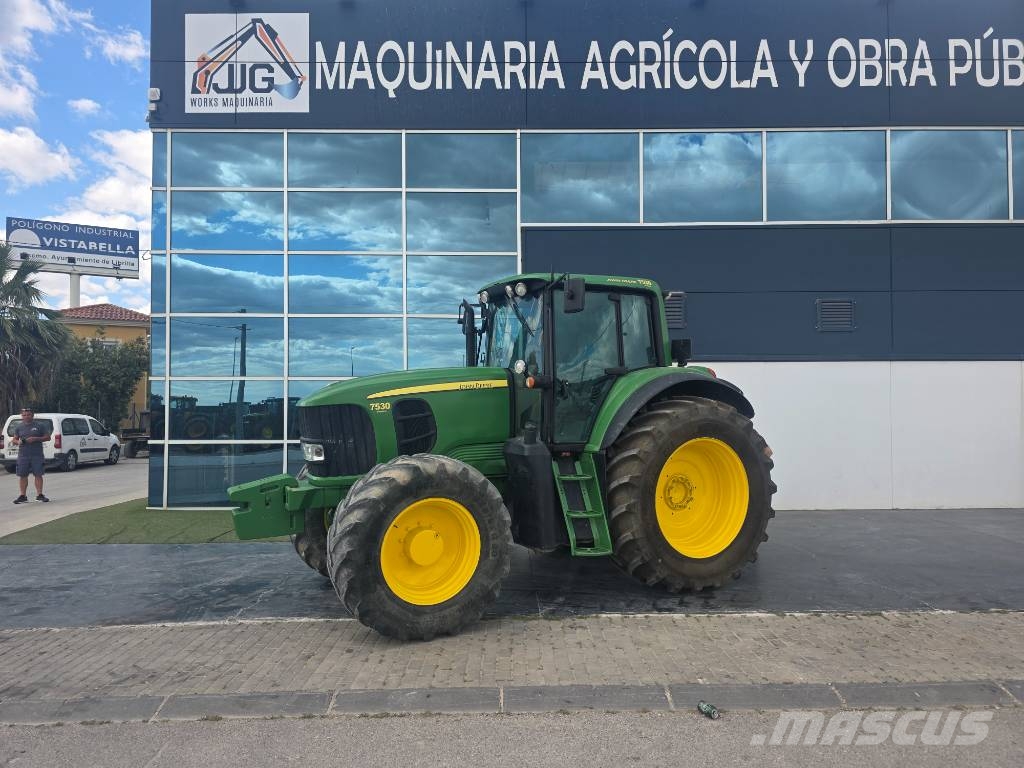 John Deere 7530 Premium Tractors