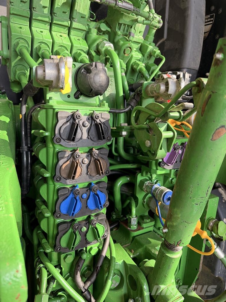 John Deere 6R250 Traktori