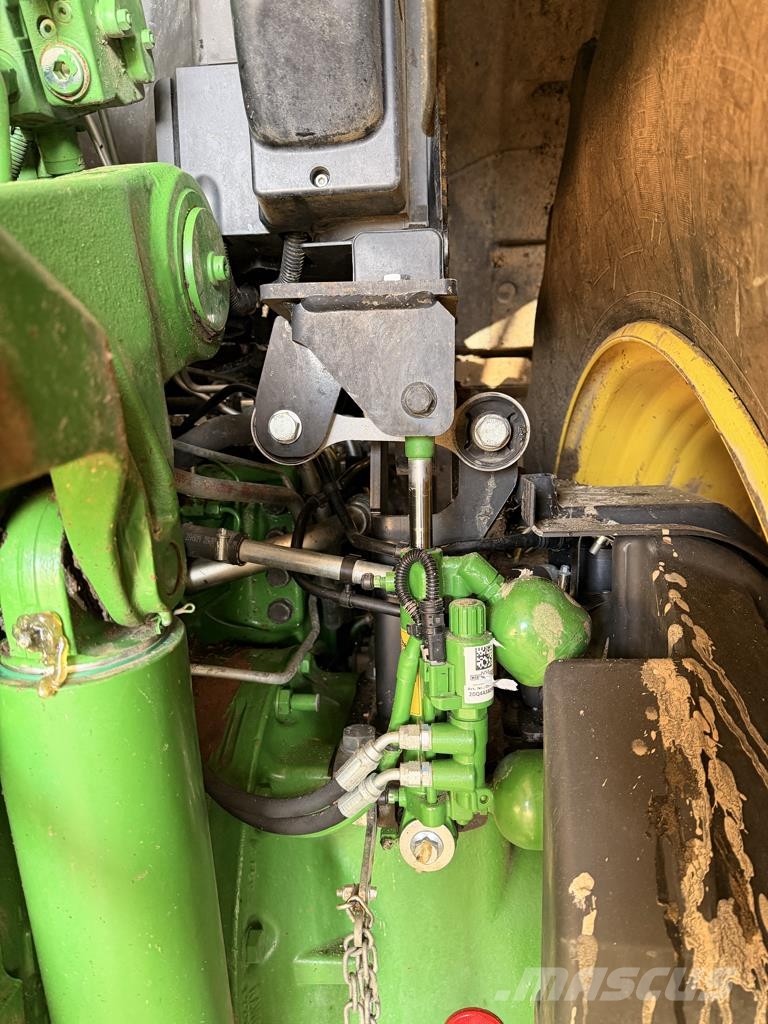 John Deere 6R250 Traktori