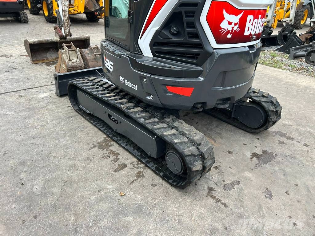 Bobcat E 26 Mini kotrók < 7t