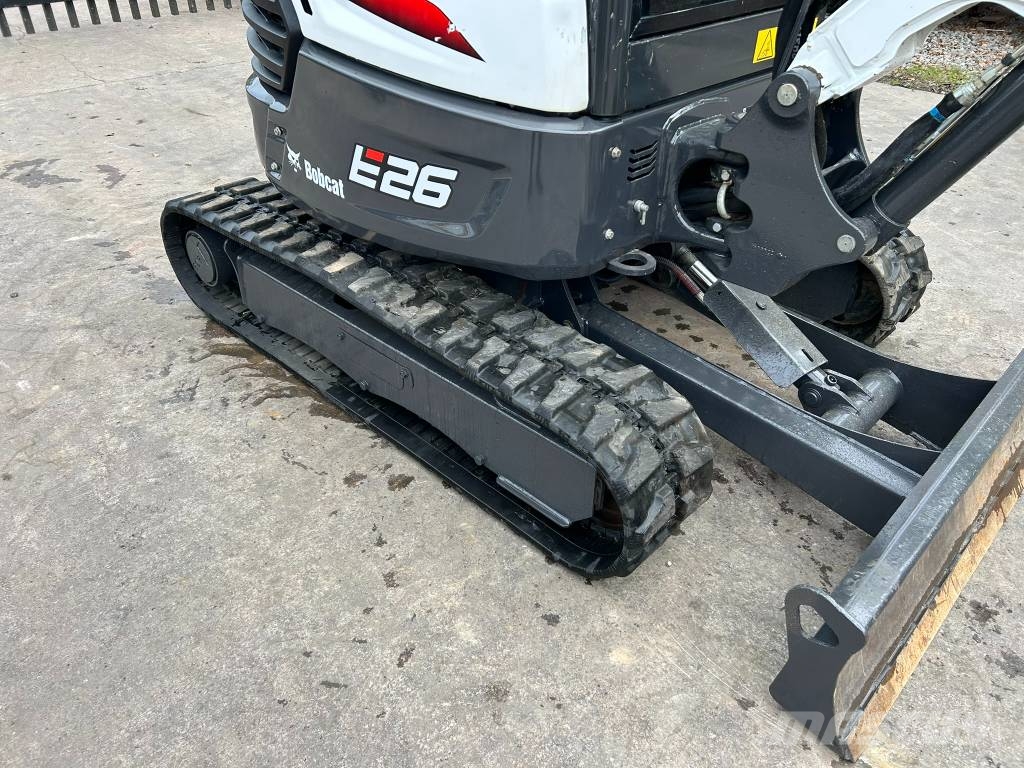 Bobcat E 26 Mini kotrók < 7t