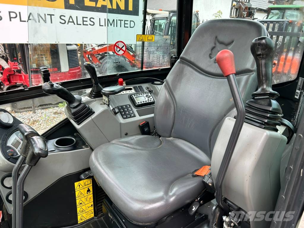 Bobcat E 26 Mini kotrók < 7t