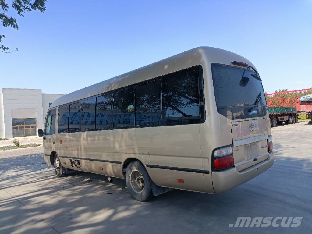 Toyota Coaster Bus 迷你巴士