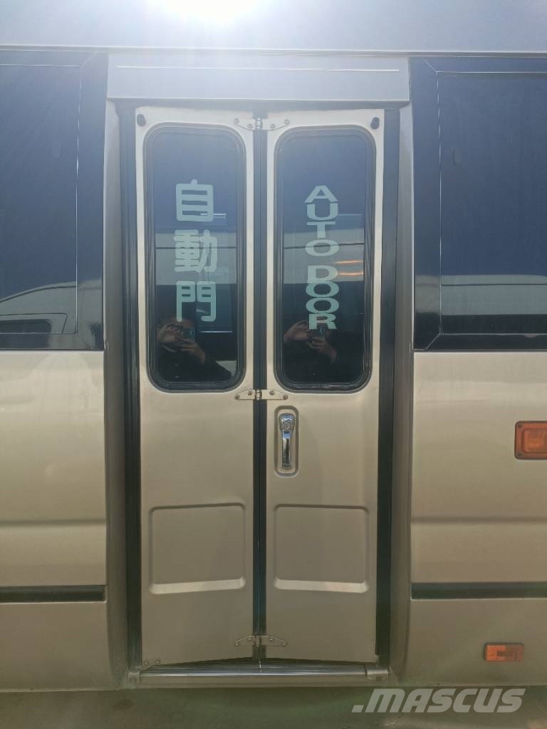 Toyota Coaster Bus 迷你巴士