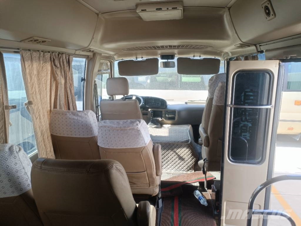 Toyota Coaster Bus 迷你巴士