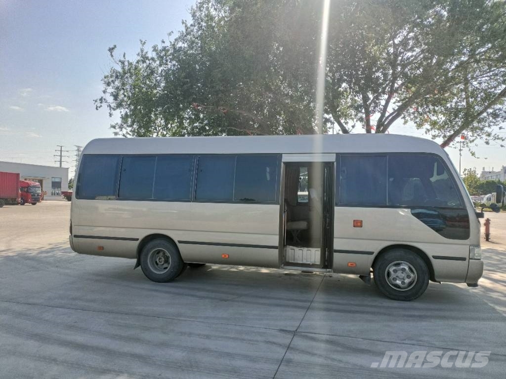 Toyota Coaster Bus 迷你巴士