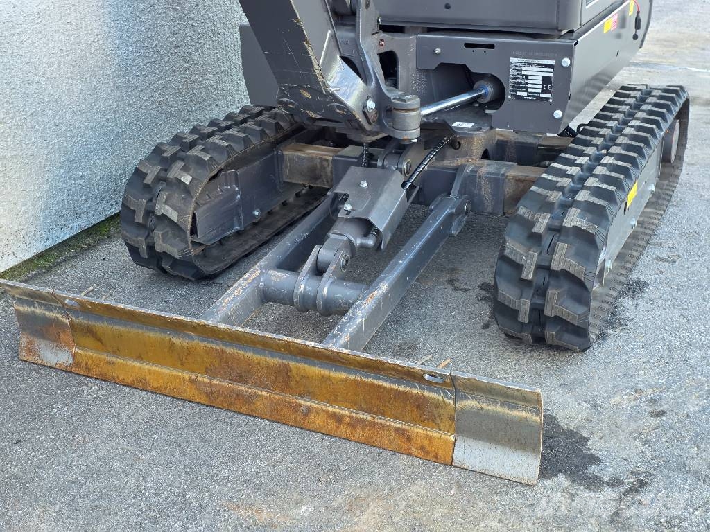 Volvo EC 18 E med Brenderup släp حفارات صغيرة أقل من 7 طن (حفارات صغيرة)
