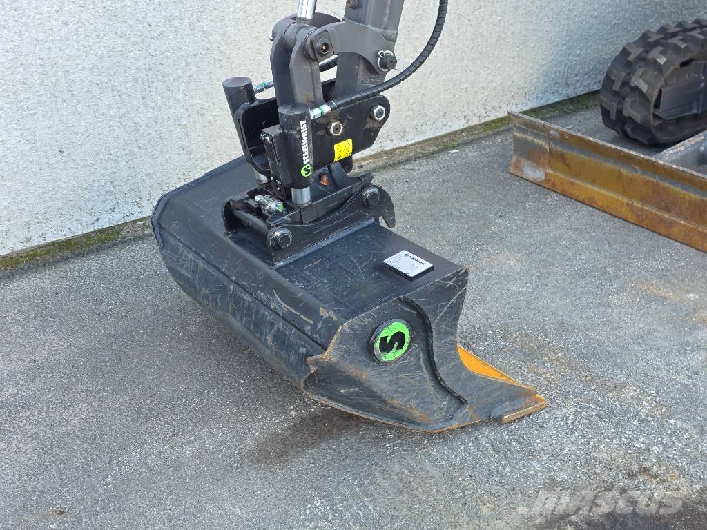 Volvo EC 18 E med Brenderup släp حفارات صغيرة أقل من 7 طن (حفارات صغيرة)