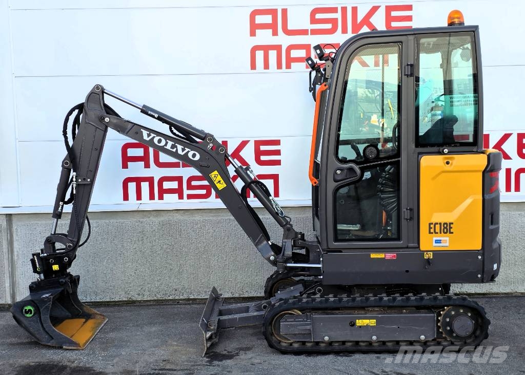 Volvo EC 18 E med Brenderup släp حفارات صغيرة أقل من 7 طن (حفارات صغيرة)
