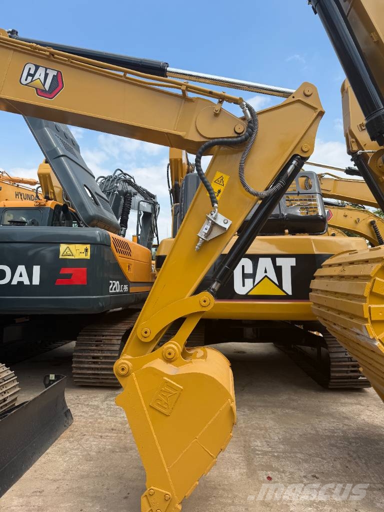 CAT 307.5 3000 units excavators in stock حفارات وسط 7 طن - 12 طن
