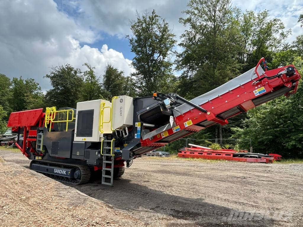 Sandvik QJ 241 Mobile Brecher