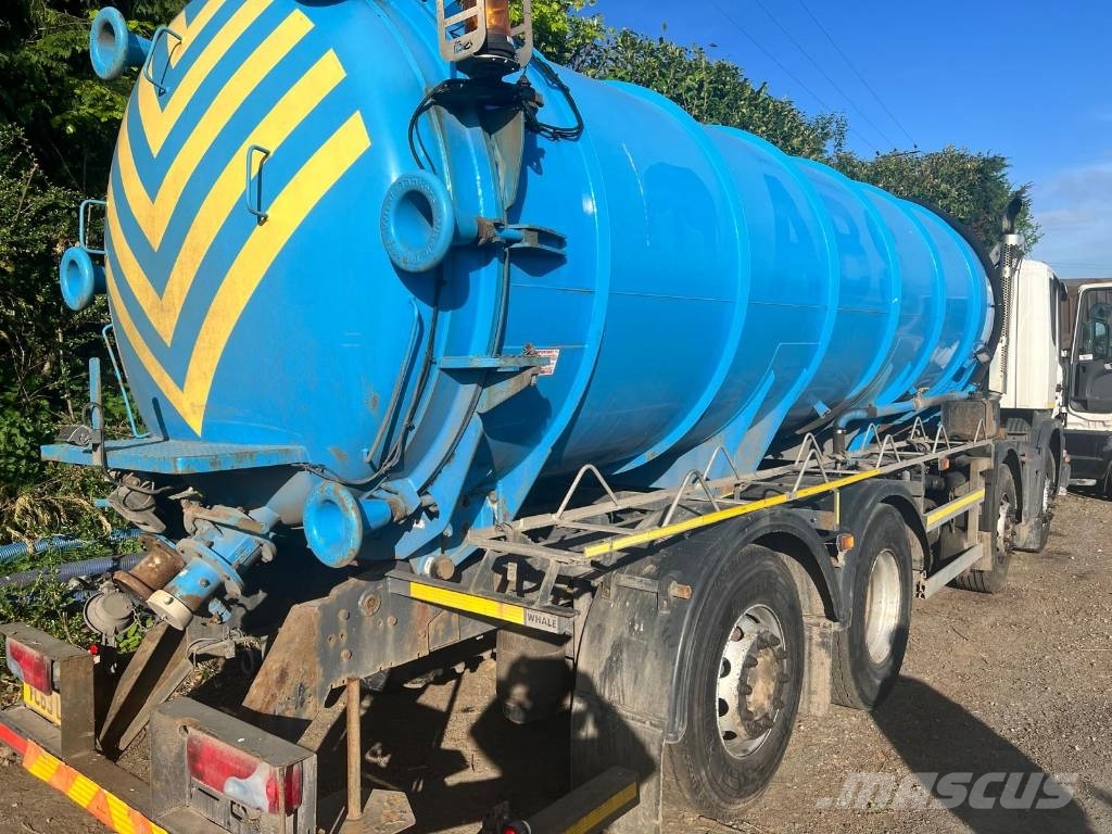 Scania P 360 탱커 트럭