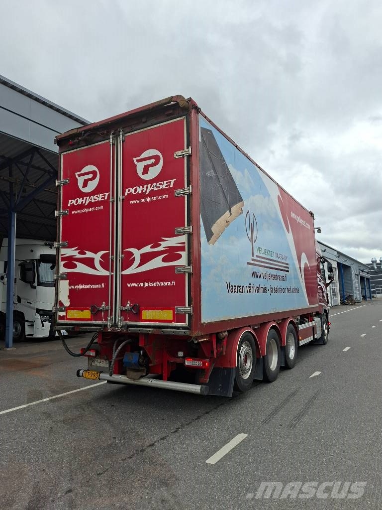 Volvo FH 13 Camiones volquete para virutas de madera