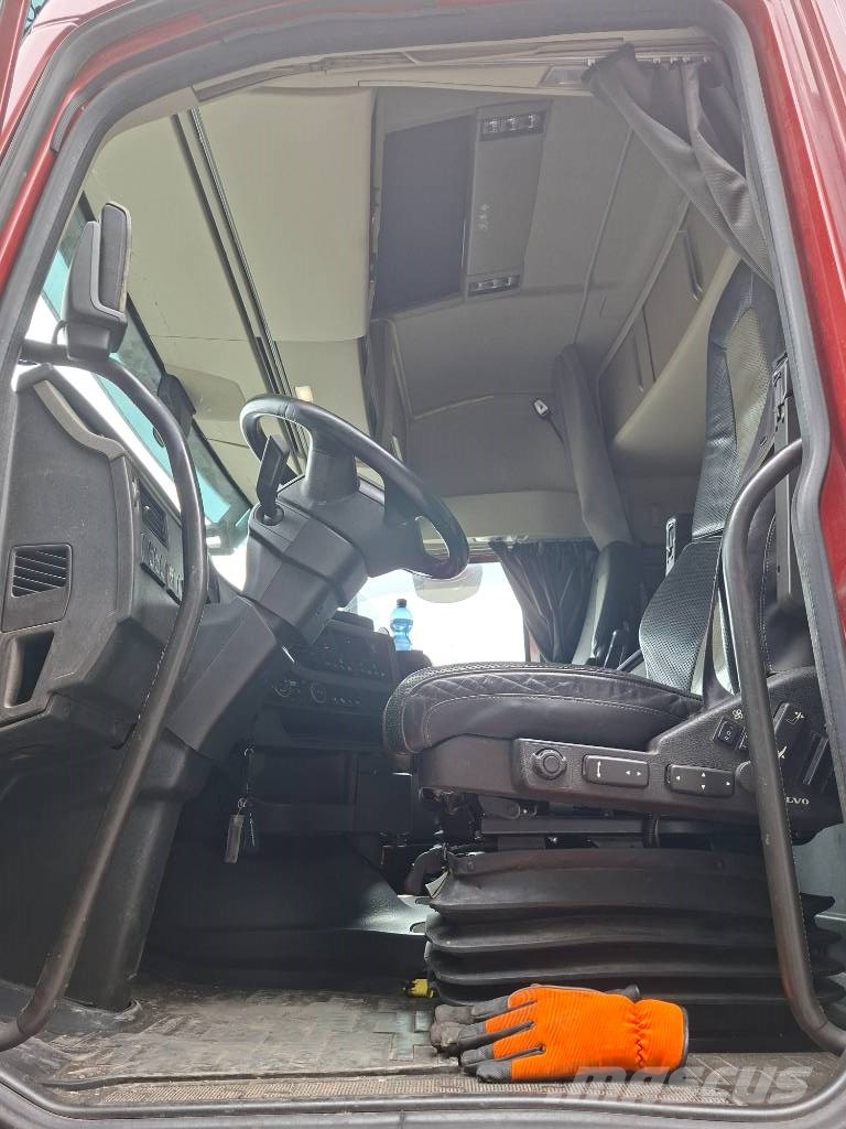 Volvo FH 13 Camiones volquete para virutas de madera