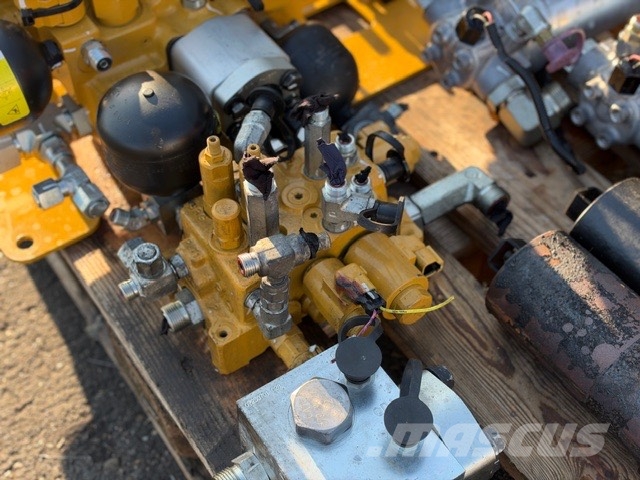 CAT 966XE USED HYDRAULIC PART COMPLET Гидравлическая система
