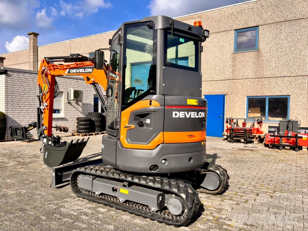Develon DX27 Kaufen Mieten Minibagger Minibagger < 7t