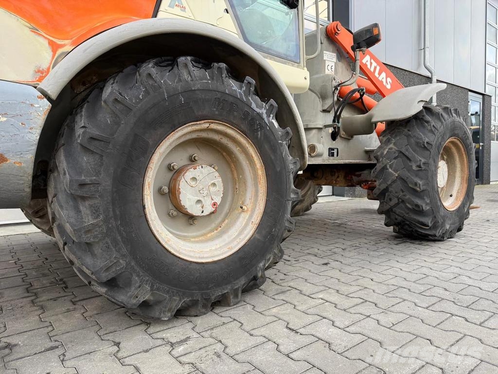 Atlas 80 لوادر بعجل
