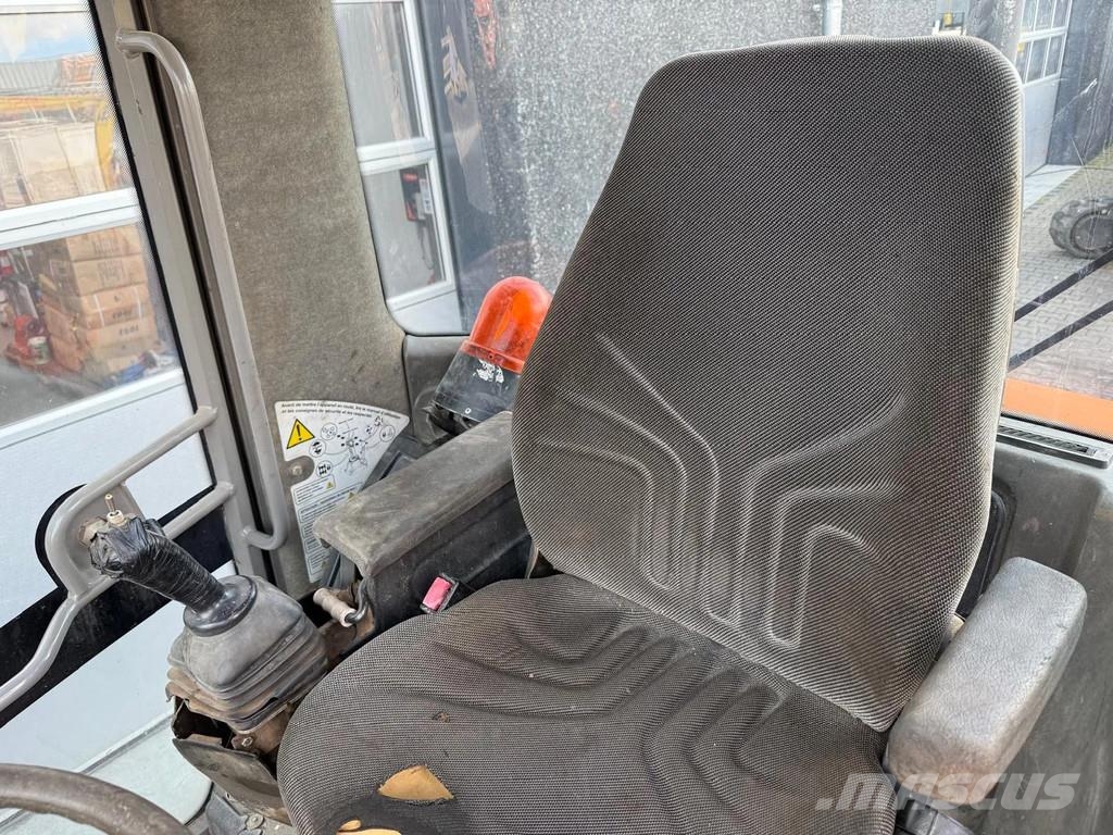 Atlas 80 لوادر بعجل