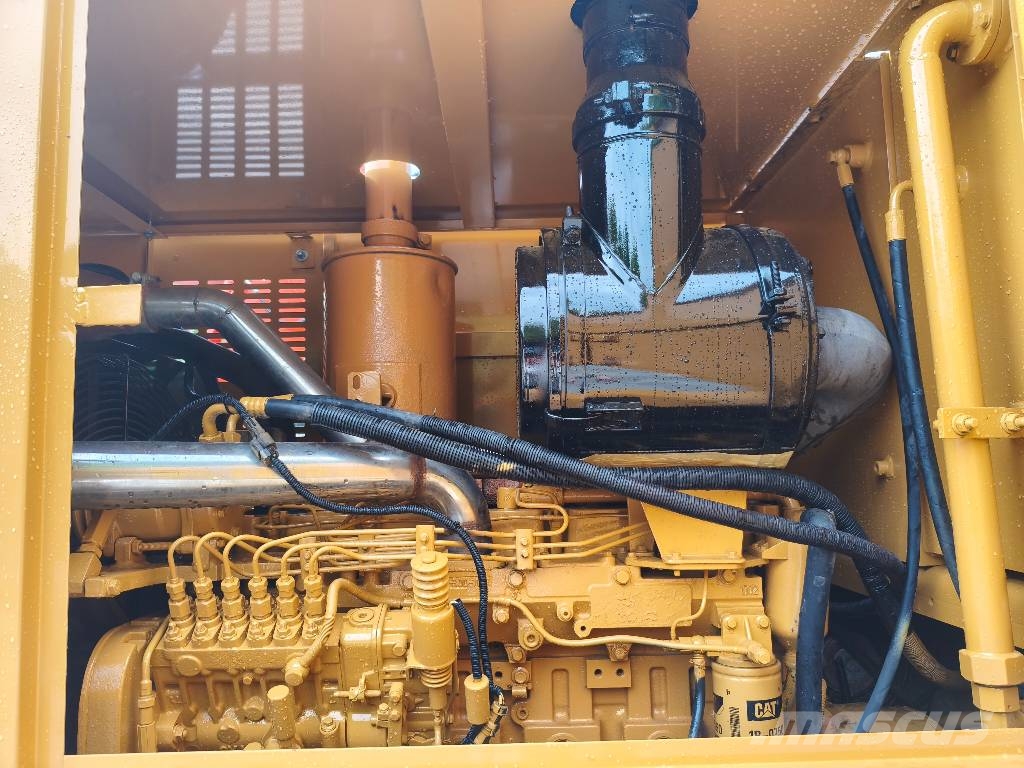 CAT 140 K 그레이더