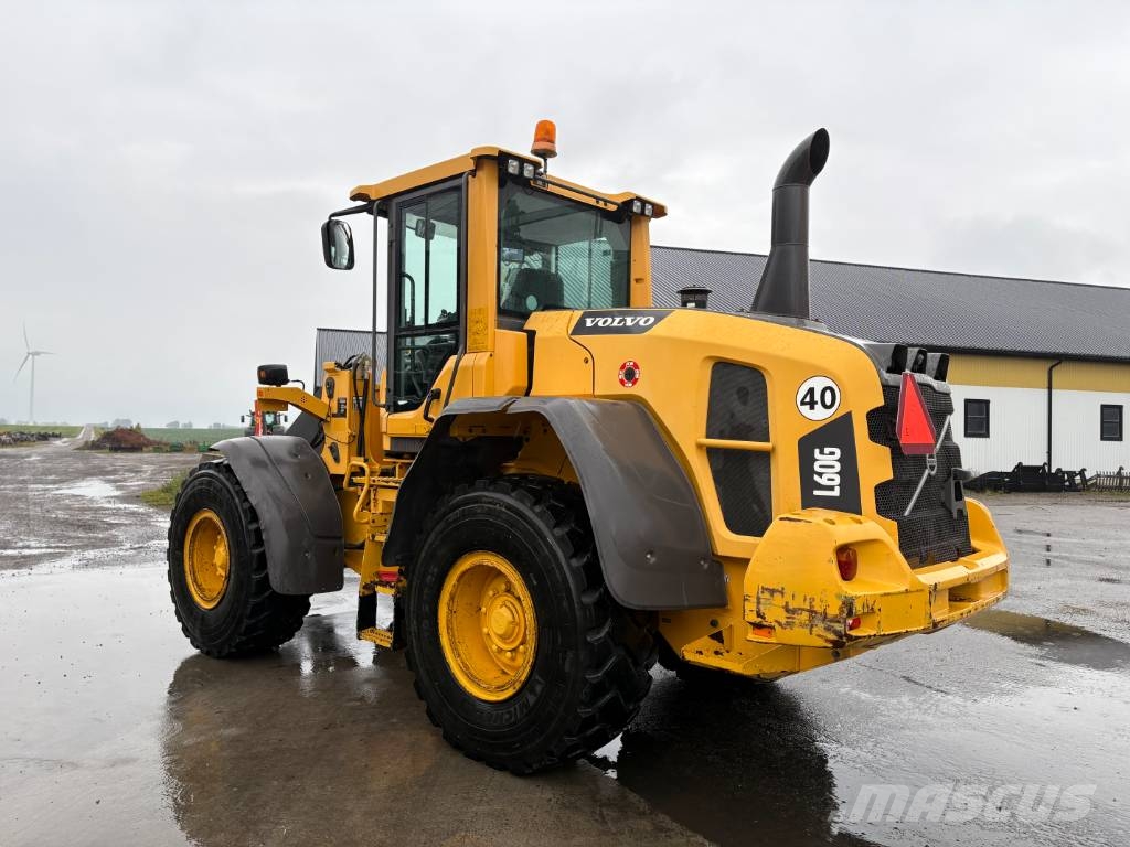 Volvo L60G lastmaskin, låga timmar, spakstyrning Hjullastare