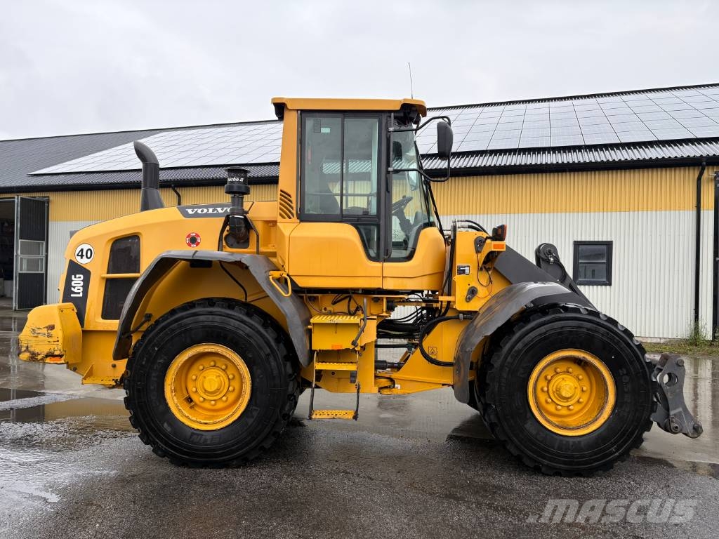 Volvo L60G lastmaskin, låga timmar, spakstyrning Hjullastare