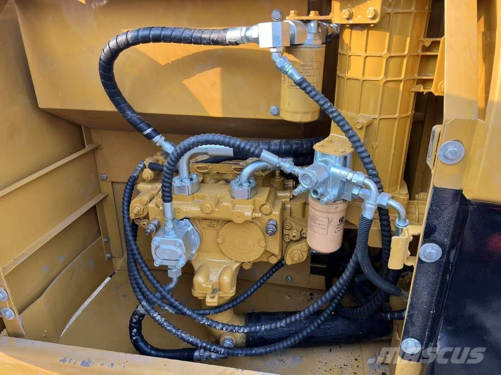 CAT 320 C L Amphibious Excavator Kétéltű markolók