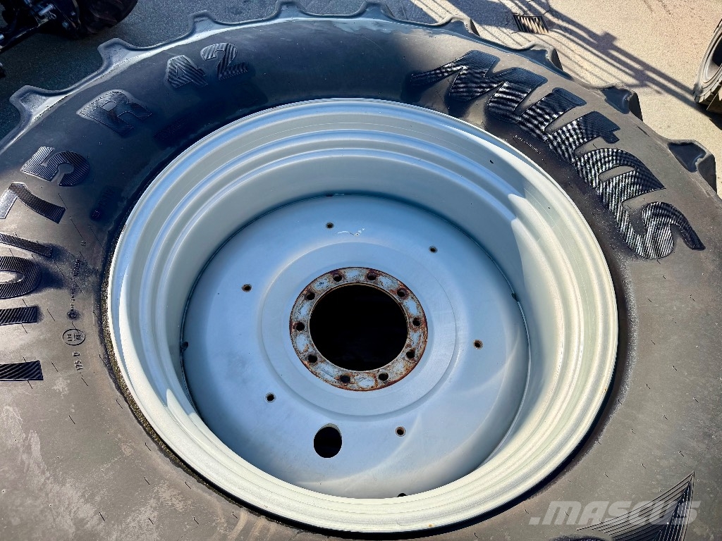 Mitas SFT 710/75 R42 Reifen