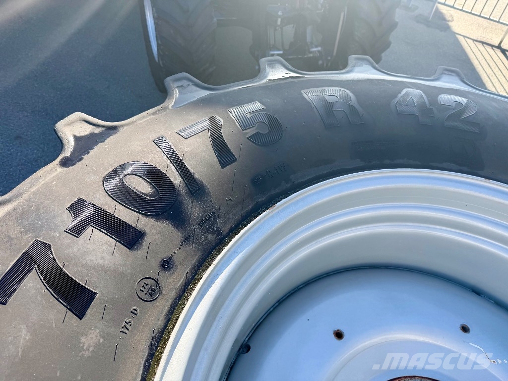 Mitas SFT 710/75 R42 Reifen