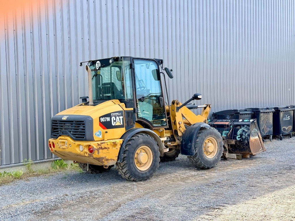 CAT 907 M Pale gommate
