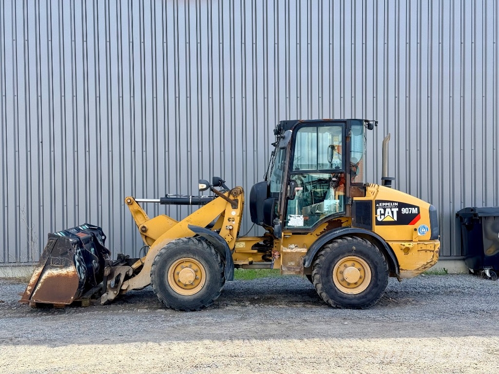 CAT 907 M Pale gommate