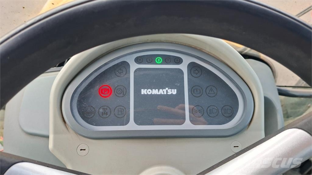 Komatsu WB 97 R-5EO Muu
