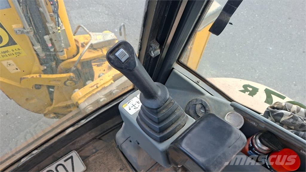 Komatsu WB 97 R-5EO Muu
