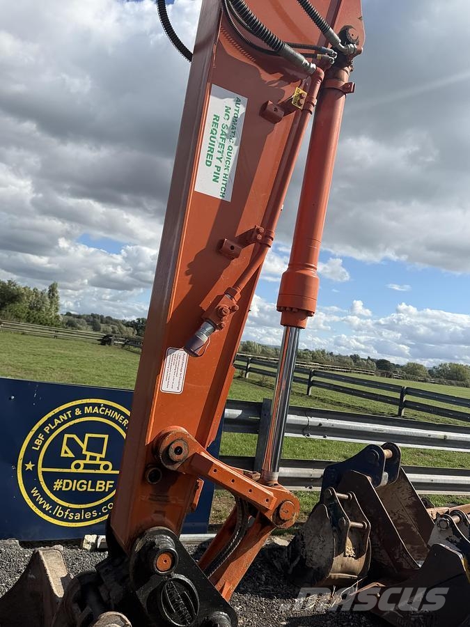Hitachi ZAXIS ZX130 LCN-7 Spesialtilpassede gravemaskiner