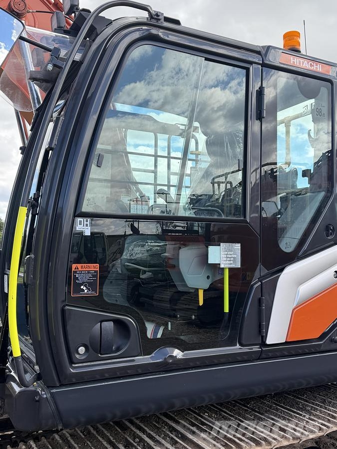 Hitachi ZAXIS ZX130 LCN-7 Spesialtilpassede gravemaskiner