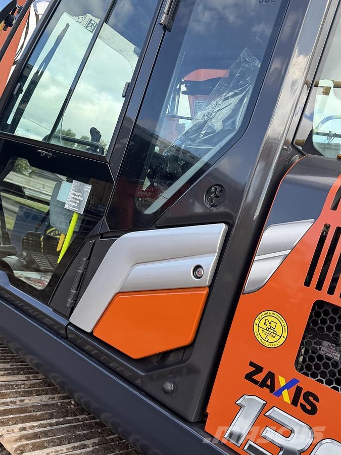 Hitachi ZAXIS ZX130 LCN-7 Spesialtilpassede gravemaskiner