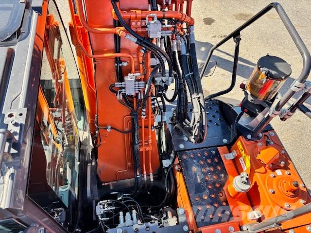 Hitachi ZX 135US-7 Stage V/ Rototilt+Pihdit,Rasvari Ym 履带挖掘机