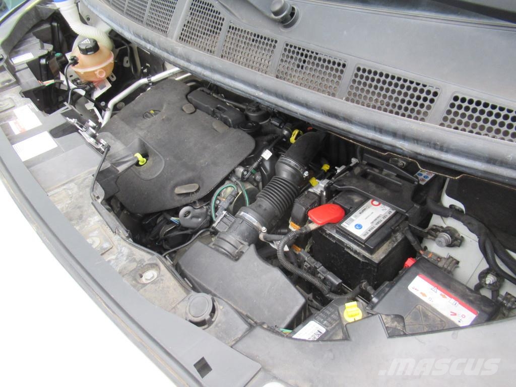 Peugeot Expert 231L 2.0 Blue HDI 120 Pro DOKA Dubbelcabine Vehículos de caha cerrada