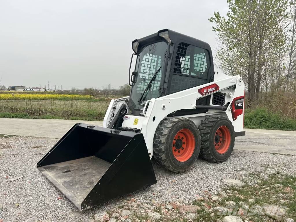 Bobcat S 450 スキッドステアローダー