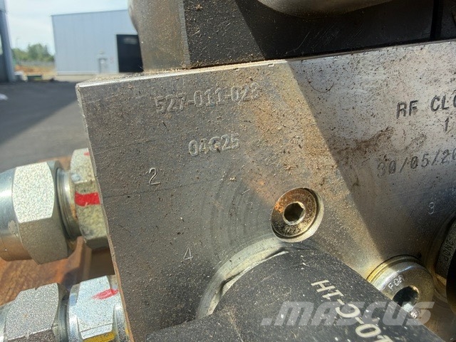 Terex Pegson NEW HYDRAULIC BLOCK Hydraulika
