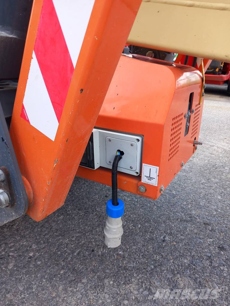 JLG X 23 J Piattaforme cingolate, Piattaforme a ragno e Montacarichi